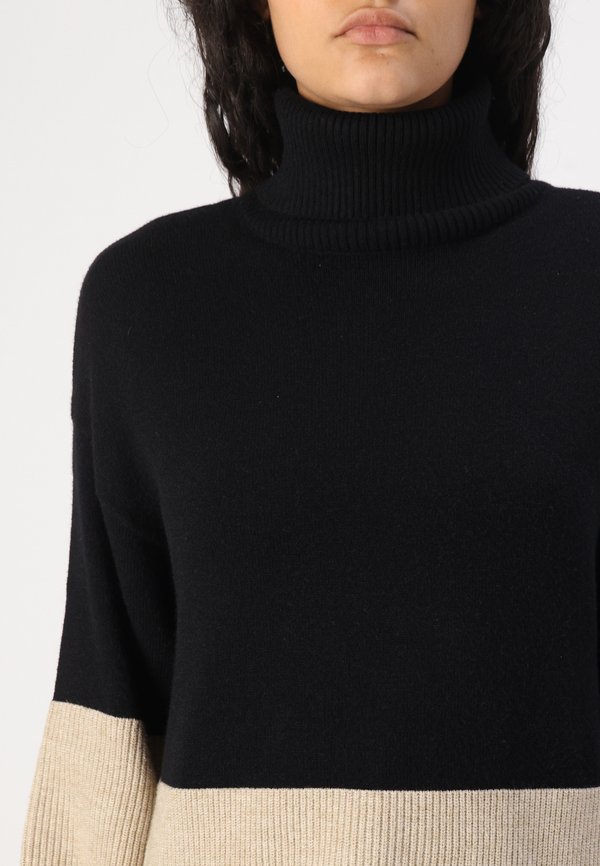 VIRIL BLOCKING ROLL - Jumper2