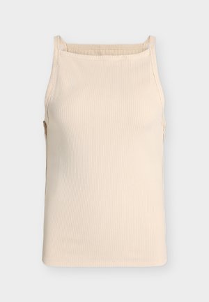 Beige geribde mouwloze tanktop met vierkante halslijn en smalle schouderbandjes, getoond op een effen lichte achtergrond.