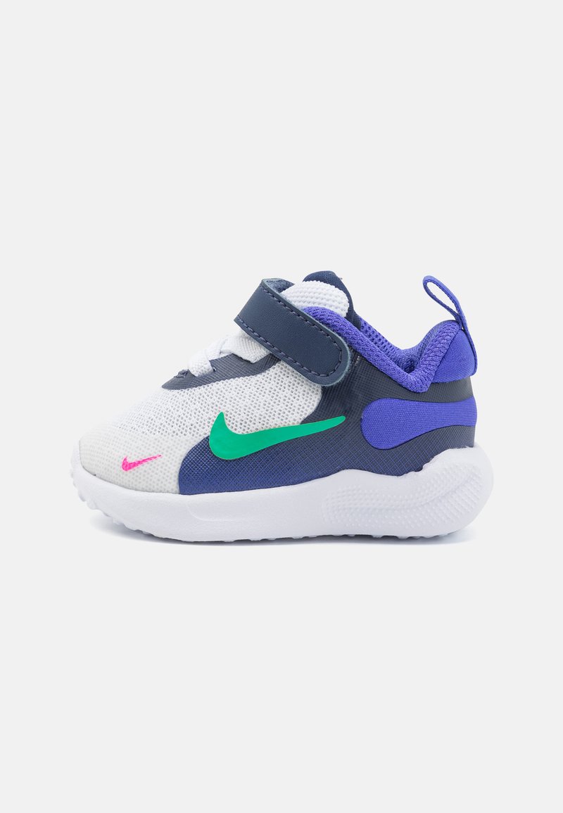 Nike Performance REVOLUTION 7 - Laufschuh Straße - white/stadium green/persian violet/midnight navy
