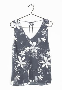 Second Female Blouse - blue