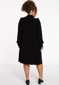 YOEK Blusenkleid - black