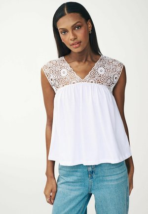 CROCHET INSERT SWING-REGULAR FIT - Top - white