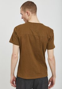 Casual Friday CFGrant - T-shirts basic - breen