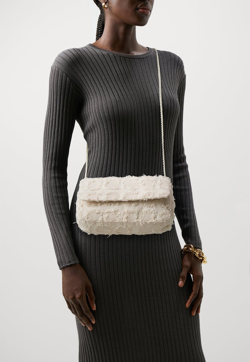 Becksöndergaard HOLLIS BAG - Mala a tiracolo - birch white