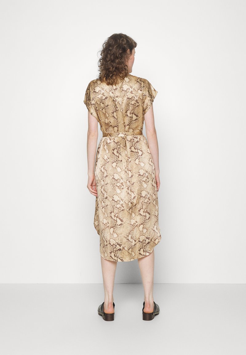 Damen Freizeitkleider | Banana Republic DOLMAN CHARM MIDI Freizeitkleid neutral snake/tan - LS43211 Damen Freizeitkleider | Banana Republic DOLMAN CHARM MIDI Freizeitkleid neutral snake/tan - LS43211