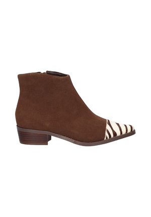 Botines camperos - brown