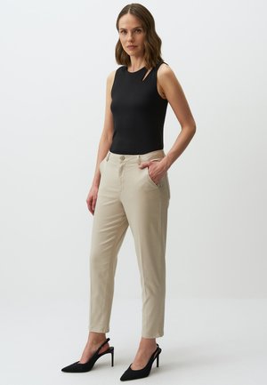 WITH POCKETS - Stoffhose - taş
