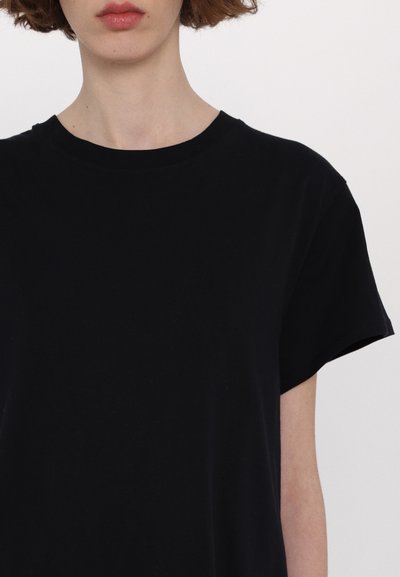 Iro TABITHA - Basic T-shirt - black