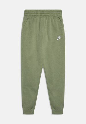 Olivgrüne Nike-Sweatpants mit elastischem Bund und Bündchen, seitlichen Taschen und weißem Nike-Logo am oberen linken Bein.