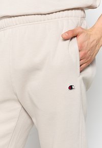 Champion Tepláky - svl
