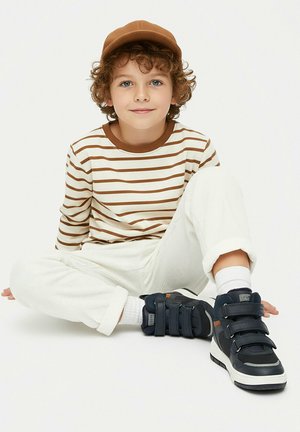 Lasocki Young, LASOCKI YOUNG ANKLE BOOTS BOY NAVY BLUE CEO-CI12-AXEL-04 - Botas para la nieve - blue