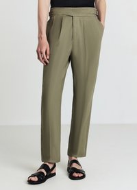 Calliope TINTA UNITA CON FIBBIA - Pantaloni - verde militare chiaro