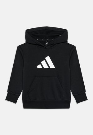 Sweat à capuche noir enfant avec poche avant et logo adidas blanc centré sur la poitrine, affiché sur fond uni.