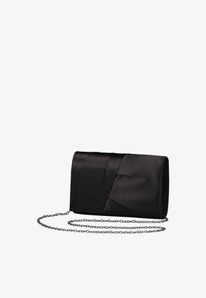 Sorte satin clutch taske med en struktureret rektangulær form, der har et plisseret design og en sølvfarvet kædrenet. Elegant og minimalistisk.