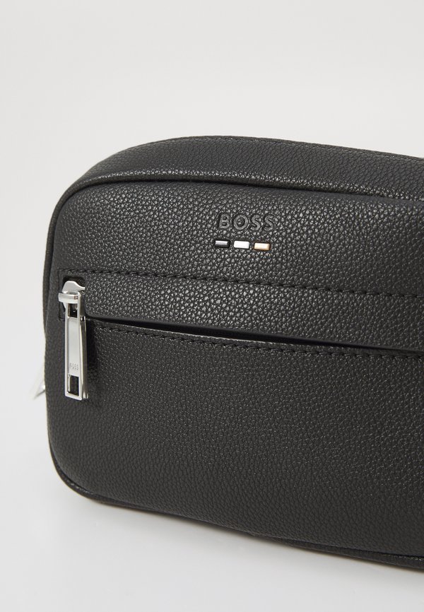 RAY - Cross body bag2