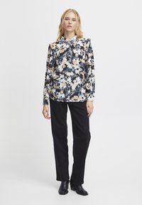 ICHI GANAVA - Blusa - total eclipse