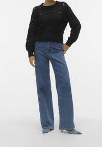 Vero Moda Stickad tröja - black