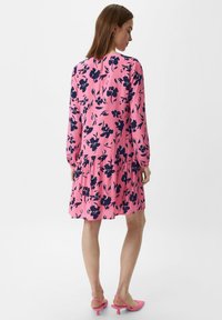 comma casual identity MINI - Freizeitkleid - pink