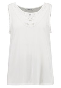 Biały, bezrękawnik z miękkiej tkaniny, z koronkowym wzorem wokół dekoltu i falistymi akcentami, dodającymi teksturowany detal.