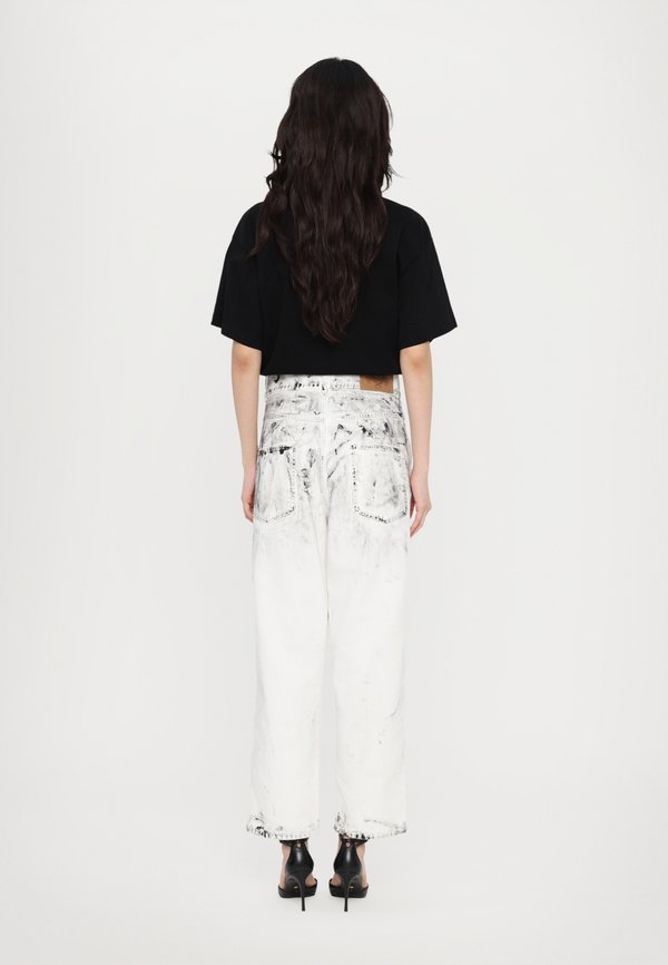 LAUREL CROWN EMBLEM - Wide Leg - fantasia bianco2