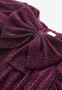 Next SPARKLE REGULAR FIT - Koktélruha / Partiruha - plum purple