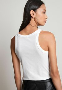 Next RACER STANDARD - Top - white