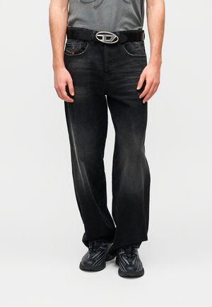 DMACRO - Túlméretezett farmernadrág - 02