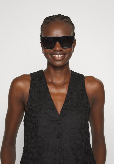 Hofmann Copenhagen NAOMIE - Vest - black