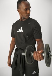 adidas Performance ALL GYM CATEGORY GRAPHIC - T-shirt med print - black