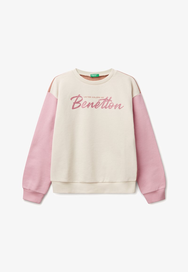 Felpa di un beige chiaro con maniche rosa, polsini e orlo a coste. Logo "Benetton" in rosa glitterato sulla parte anteriore. Texture morbida.