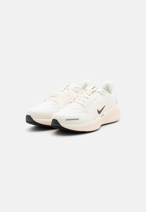 AIR WINFLO 11  - Road running shoes - beige2