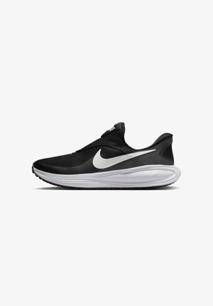 Chaussure de course Nike noire et blanche avec un grand logo swoosh blanc et une semelle blanche amortie, vue de côté sur fond blanc.