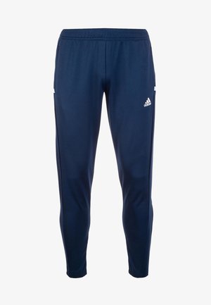 Tmavě modré sportovní kalhoty Adidas se elastickým pasem, zúženými nohavicemi a bílým logem Adidas na horním levém stehně.