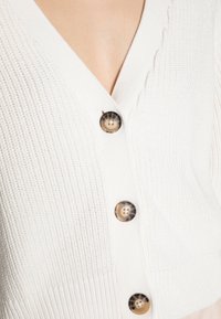 Monki Kofta - white