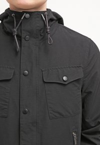 YOURTURN Kevyt takki - black