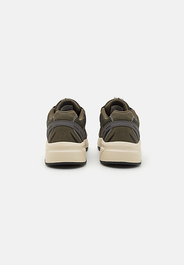 OSERRA UNISEX - Trainers3