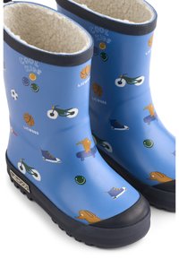 Siniset kumisaappaat fleece-vuorella, joissa on värikkäitä ja leikkisiä urheilu- ja eläinkuoseja. Musta kumipohja ja yksityiskohdat.