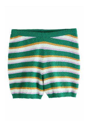 Zöld kötött rövidnadrág vízszintes fehér, levendula és mustársárga csíkokkal, rugalmas derékpánttal és bordázott szárszegélyekkel.