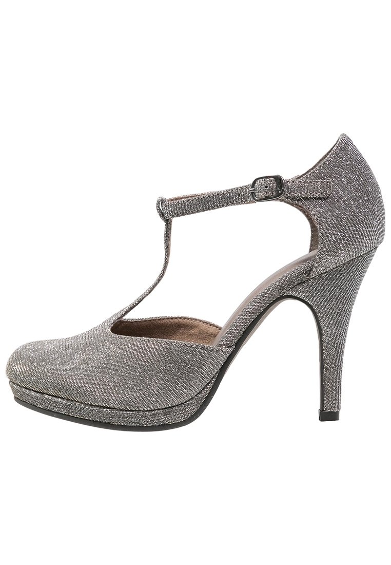 Scarpa con tacco alto grigia glitterata, con punta arrotondata, design a T e suola plateau. Include una chiusura con fibbia e una finitura texturizzata.