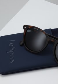 Le Specs BANDWAGON - Zonnebril - smoke