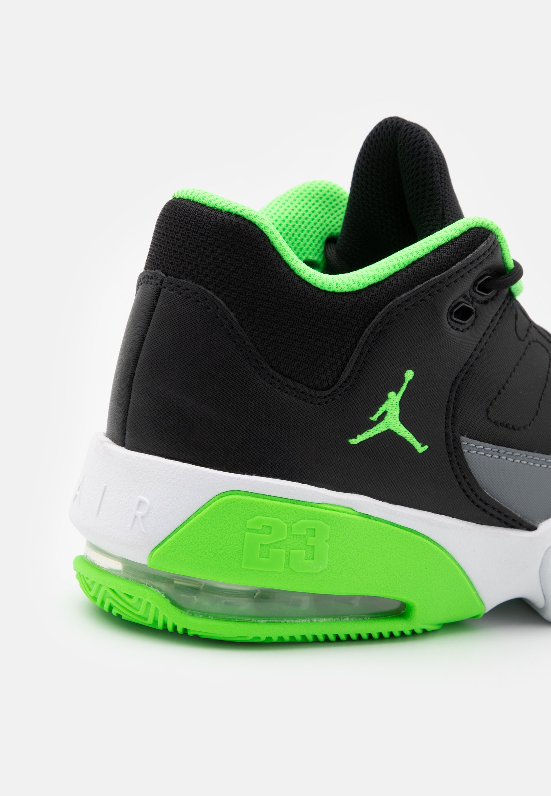 Jordan MAX AURA 3 UNISEX - Zapatillas de baloncesto - black/green  strike/cool grey/white/negro - Zalando.es