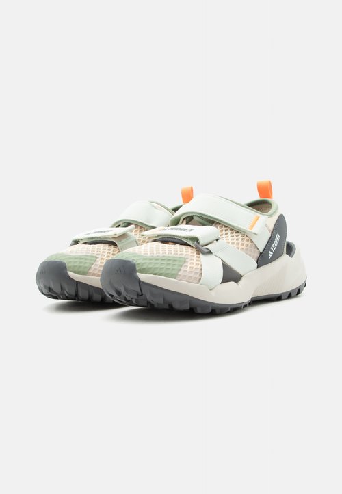 adidas HYDROTERRA UNISEX - Walking sandals - sand strata/alumina/tent green — foto 2