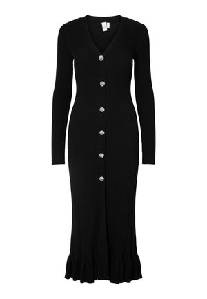 Svart ribbestrikket kjole med V-hals, lange ermer og en tettsittende silhuett, pyntet med seks dekorative knapper og en utflared kant.