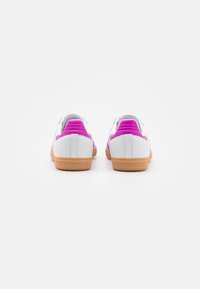 adidas Originals Sneakers - white