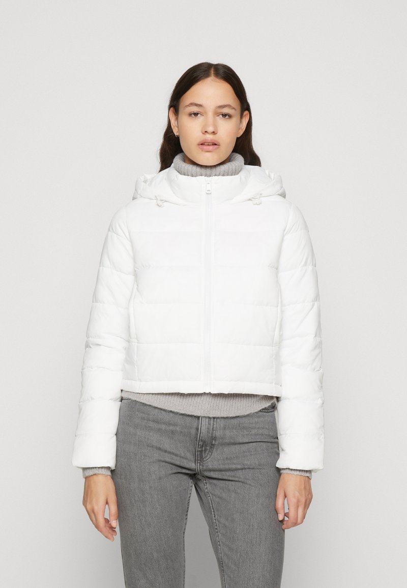 ONLY ONLMAGGIE SHORT PUFFER CC OTW - Vinterjakke - bright white/hvit ...