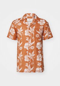 Camisa de manga corta de lino color naranja quemado con patrón floral blanco, con un cuello clásico y un bolsillo en el pecho. Botones a lo largo del frente.