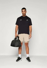 Jack & Jones Performance JCOCNZ BERLIN  - Marškinėliai su spaudiniu - black