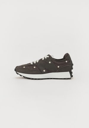 WS327 - Sneaker low - black cement