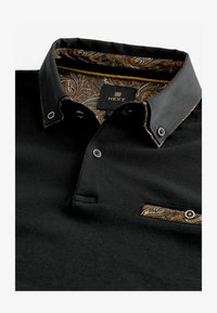 Unausgewählt, black gold