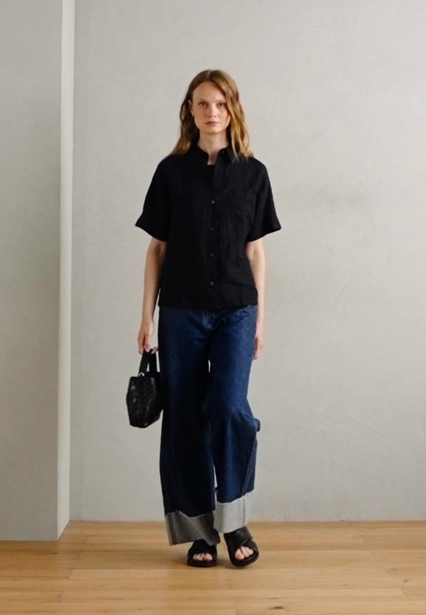 BLOUSE SHIRT COLLAR SHORT SLEEVE CHEST POCKET SOLID - Button-down blouse2